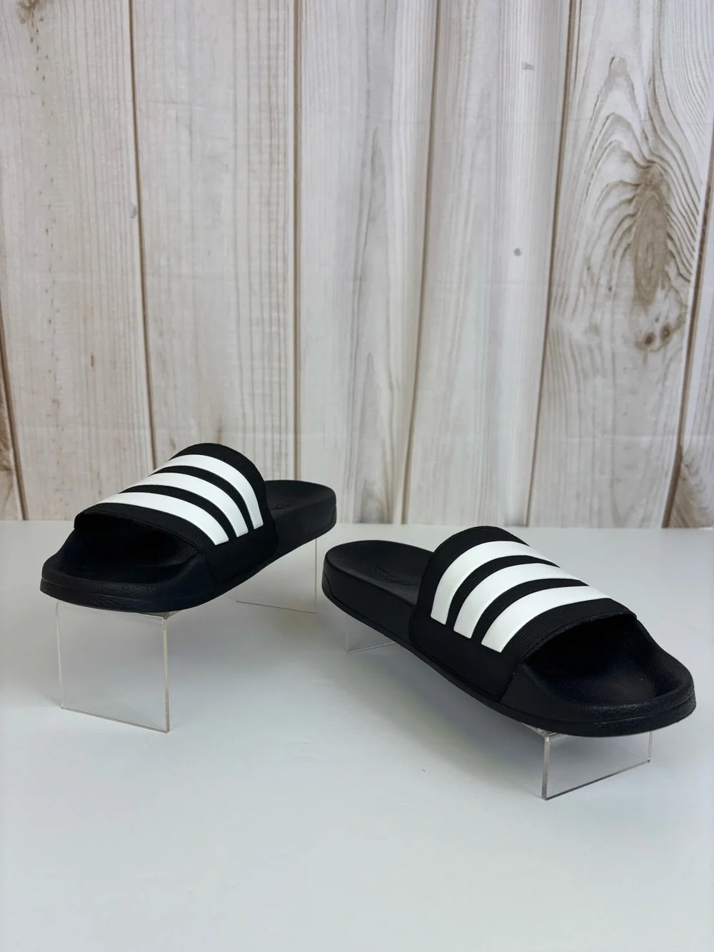 Adidas Adilette Slide Sandals Lightweight Gym Shower Workout Beach Black Size 10